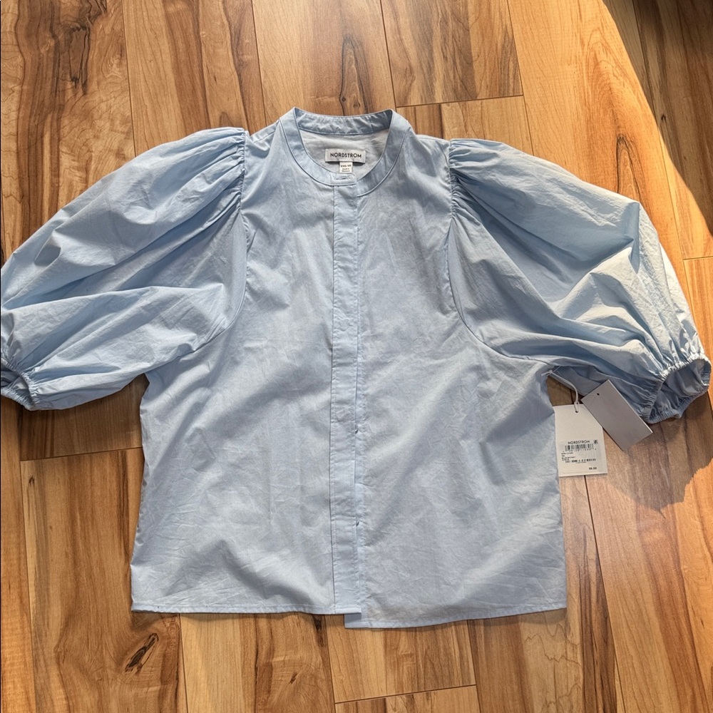 Nordstrom new tag Blue women’s Casual Button Down Shirt